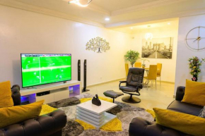 Cc & Cg Homes Luxury 4 Bedrooms Apartment